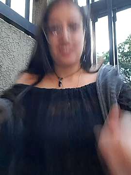 Heidi_ naked stripping on cam for live sex video chat