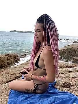 Hella_Hardcor naked stripping on cam for live sex video chat