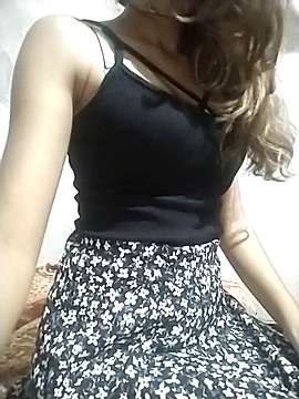 Ishika_Bhardwaj naked stripping on cam for live sex video chat
