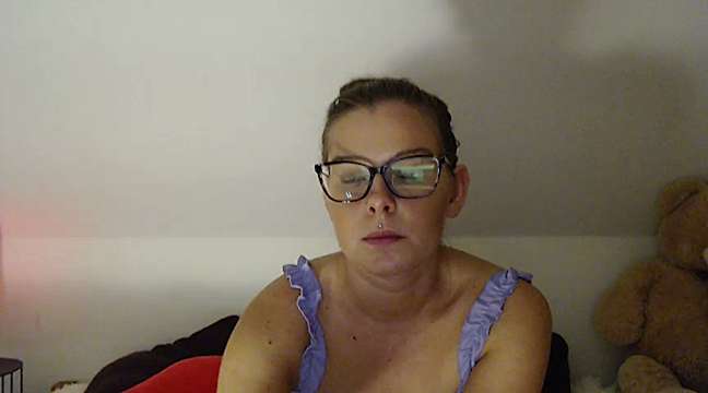 Jenna8 naked stripping on cam for live sex video chat