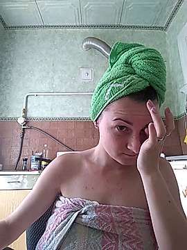Jennifer_Stoon naked stripping on cam for live sex video chat