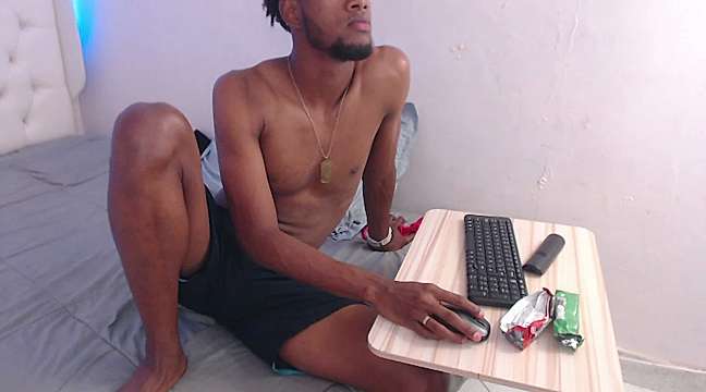 JERRY_AND_LAUREN naked stripping on cam for live sex video chat