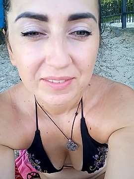 Joi_Blacky naked stripping on cam for live sex video chat