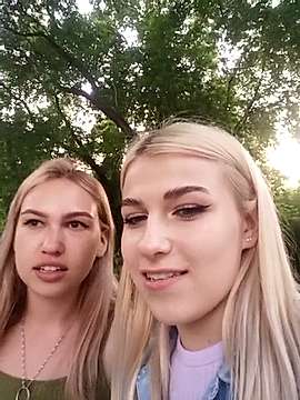 _Juanita_ naked stripping on cam for live sex video chat
