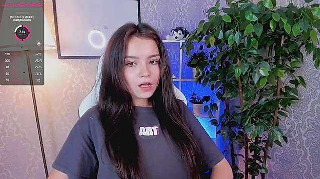 Lissi_di naked stripping on cam for live sex video chat