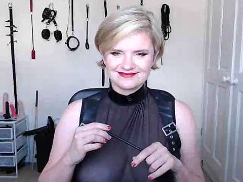 Mistress_Ingrith naked stripping on cam for live sex video chat