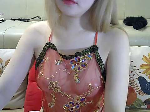 MyMyyyyyy_Loveeeeee68 naked stripping on cam for live sex video chat