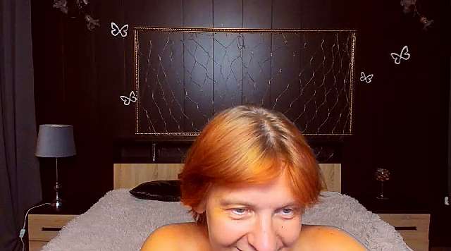 Rosalie_gold naked stripping on cam for live sex video chat