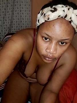 sassy_zee naked stripping on cam for live sex video chat