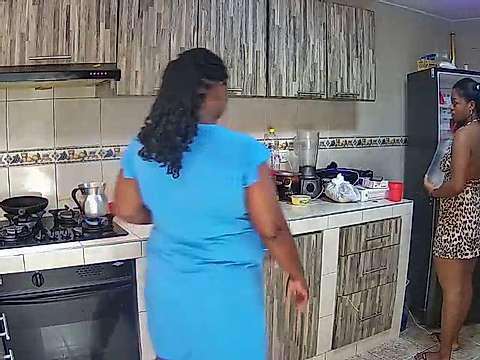 shhh_oldwoman naked stripping on cam for live sex video chat