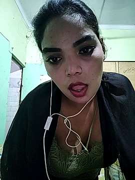 SonaLove12 naked stripping on cam for live sex video chat