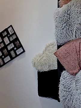 Susan_P naked stripping on cam for live sex video chat