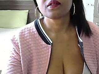 sweet_darlin naked stripping on cam for live sex video chat