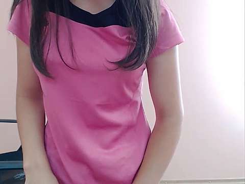 Teen_lussi naked stripping on cam for live sex video chat