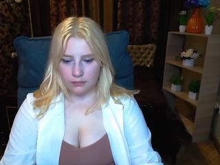 Valeri-Brigh naked Live Sex Chat Room
