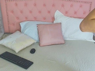 Violett-23 naked Live Sex Chat Room