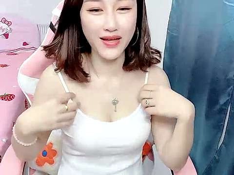 YvettezoeyBaby naked stripping on cam for live sex video chat