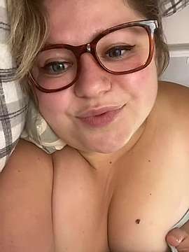 0ceanpearl naked stripping on cam for live sex video chat