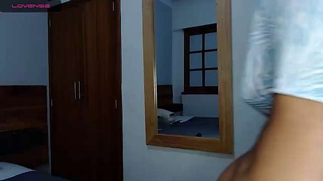 Aurora_Alvarez naked stripping on cam for live sex video chat