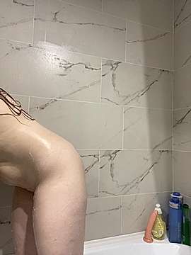 CandyShoopp naked stripping on cam for live sex video chat