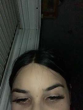 danaah_dmn naked stripping on cam for live sex video chat