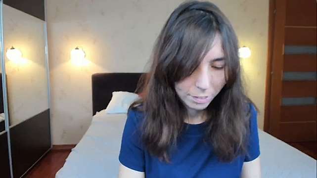 DianaDarling naked stripping on cam for live sex video chat