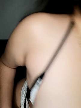 DiosaDelAmor naked stripping on cam for live sex video chat