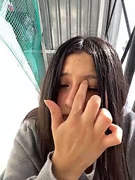 eva_alene naked stripping on cam for live sex video chat