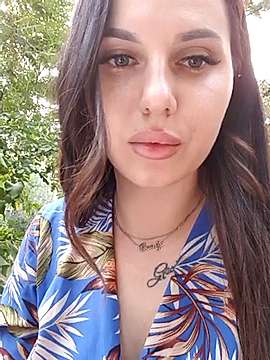 HillaryFox naked stripping on cam for live sex video chat