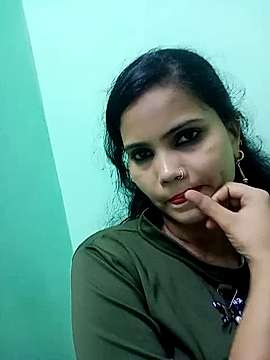 hottygirl00 naked stripping on cam for live sex video chat