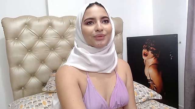JANNA_ELTIT naked stripping on cam for live sex video chat