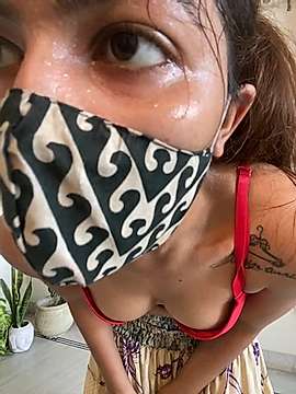 jannat-143 naked stripping on cam for live sex video chat