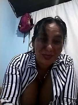 KASSANDRA_TITS09 naked stripping on cam for live sex video chat