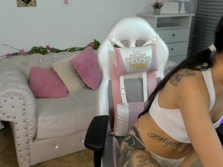 Keiilly naked Live Sex Chat Room