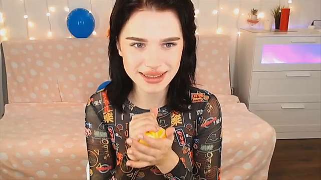 Luna_Clark_ naked stripping on cam for live sex video chat