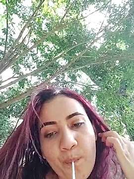 Melinaxx7 naked stripping on cam for live sex video chat