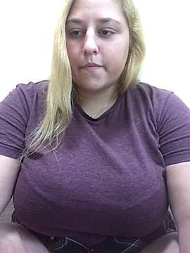millaa_da naked stripping on cam for live sex video chat
