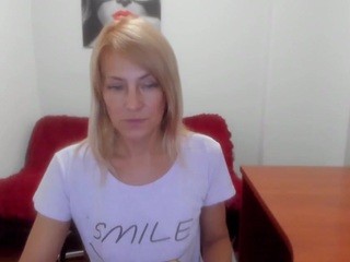 Olivia-Bali naked Live Sex Chat Room