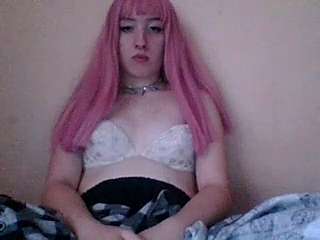 Queen_pink naked stripping on cam for live sex video chat
