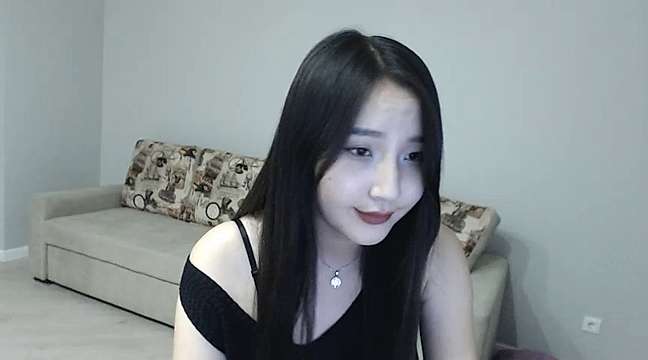 Sandra_Goldy naked stripping on cam for live sex video chat