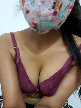 sasha-indian naked stripping on cam for live sex video chat