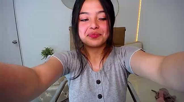 Selenaa_ naked stripping on cam for live sex video chat