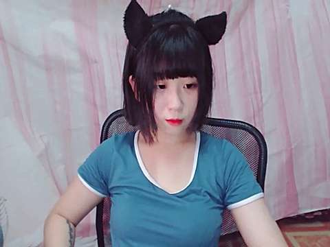 Sliver-nana naked stripping on cam for live sex video chat
