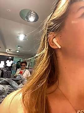 StellaRiviera naked stripping on cam for live sex video chat