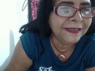 superMILF400 naked stripping on cam for live sex video chat
