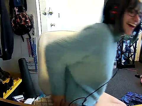 Whimsy_Kitten naked stripping on cam for live sex video chat