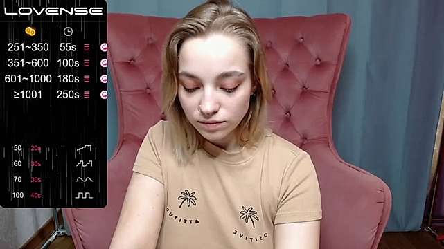 yourdrugsss naked stripping on cam for live sex video chat