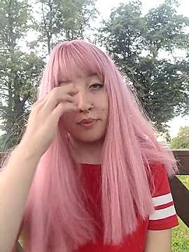 Zuzanna_Pink naked stripping on cam for live sex video chat