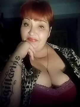 Anastasia_Ann naked stripping on cam for live sex video chat