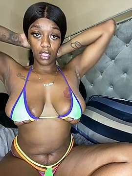 Caassshhhh naked stripping on cam for live sex video chat